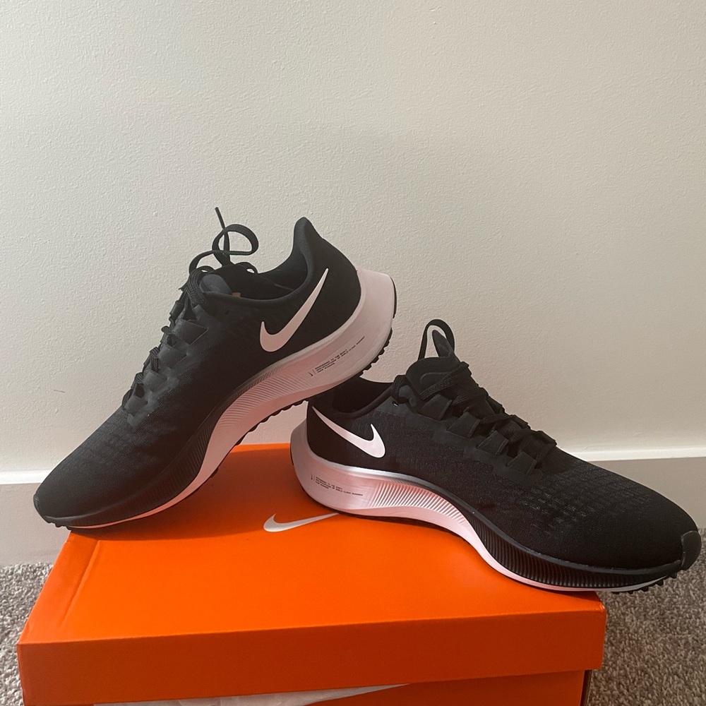 Brand New Nike Men's Air Zoom Pegasus 37